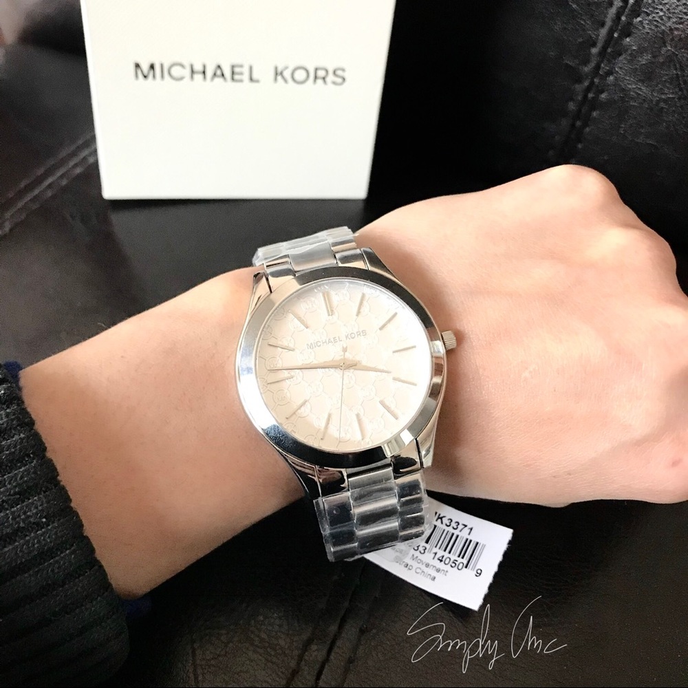 New authentic MK silver tone slim Runaway watch - Picture 5 of 6